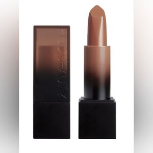 HUDA BEAUTY Bossy Browns Power Bullet Cream Glow.